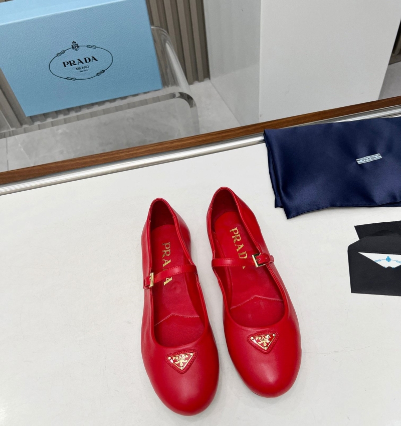 Pra*a flat shoes